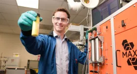 Image of Joshua Moon in laboratory